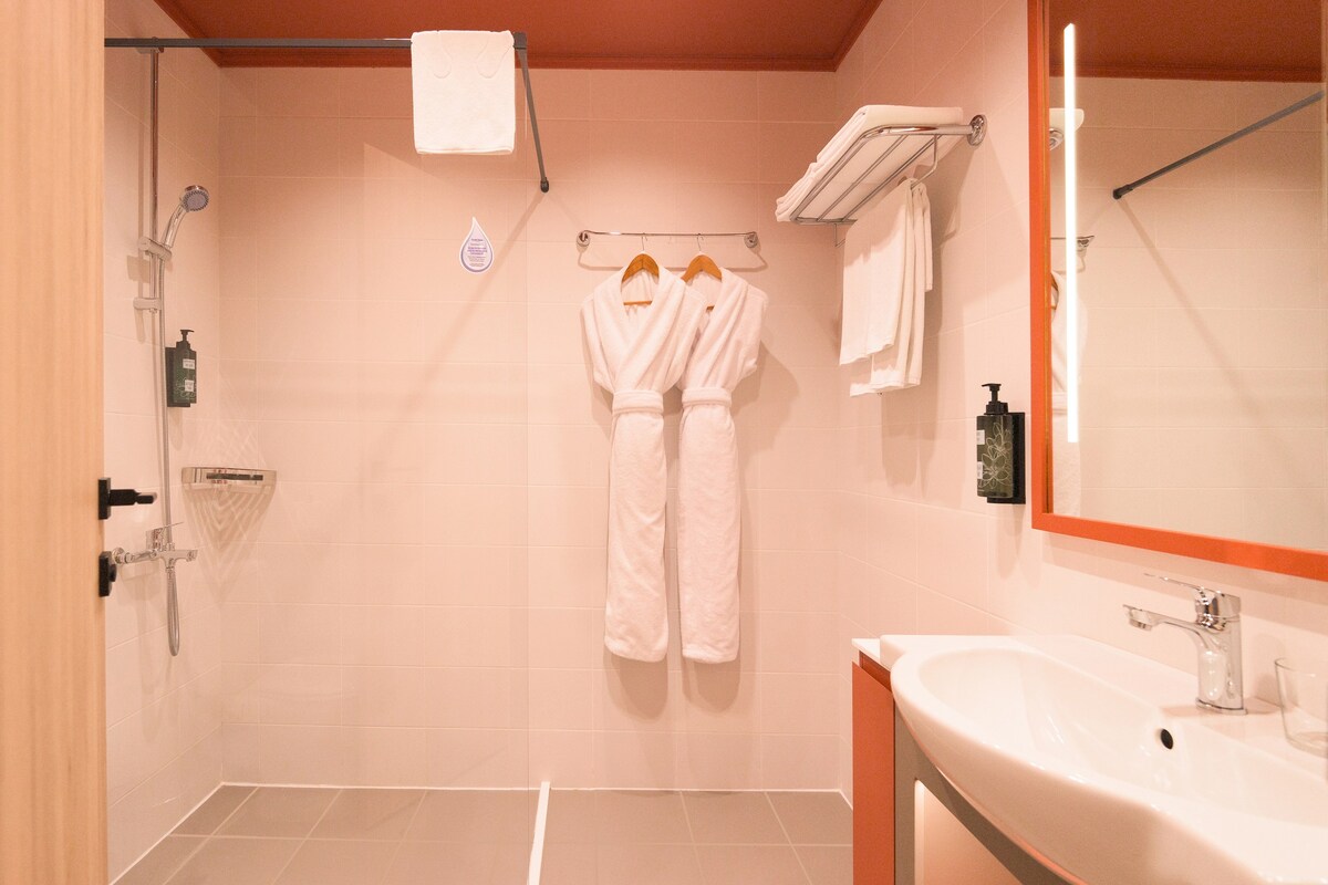 Superior from Margosha